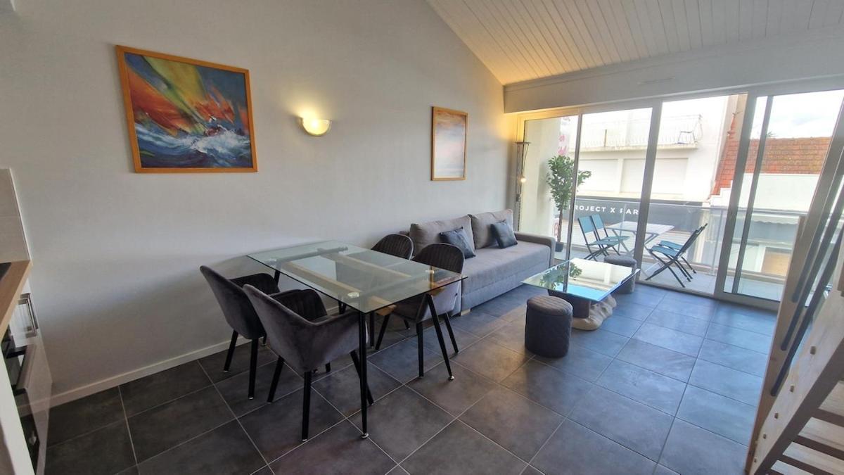 T2 Avec Balcon, Parking Privee A 2min De La Plage, Rue Pietonne